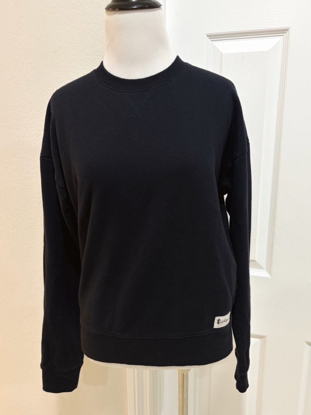 Cotopaxi Classic Black Crewneck Sweatshirt Small